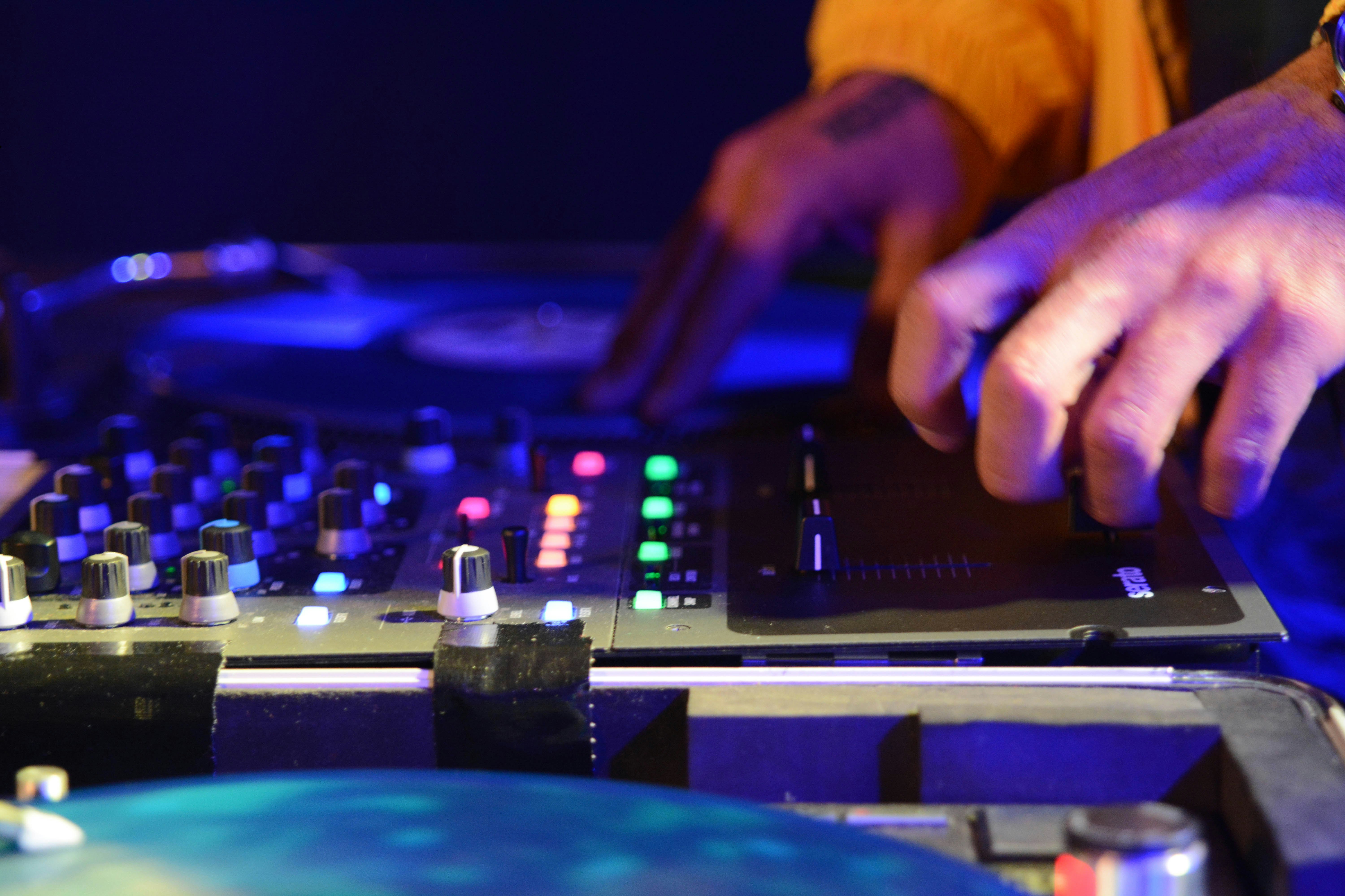 DJ mixerbord