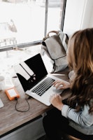 Onlinekurs i svenska – för dig från Ukraina