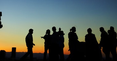 Discrimination and norms for volunteer organizations