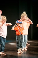 God Moves Dansskola: Busis Fredag 4-5 år