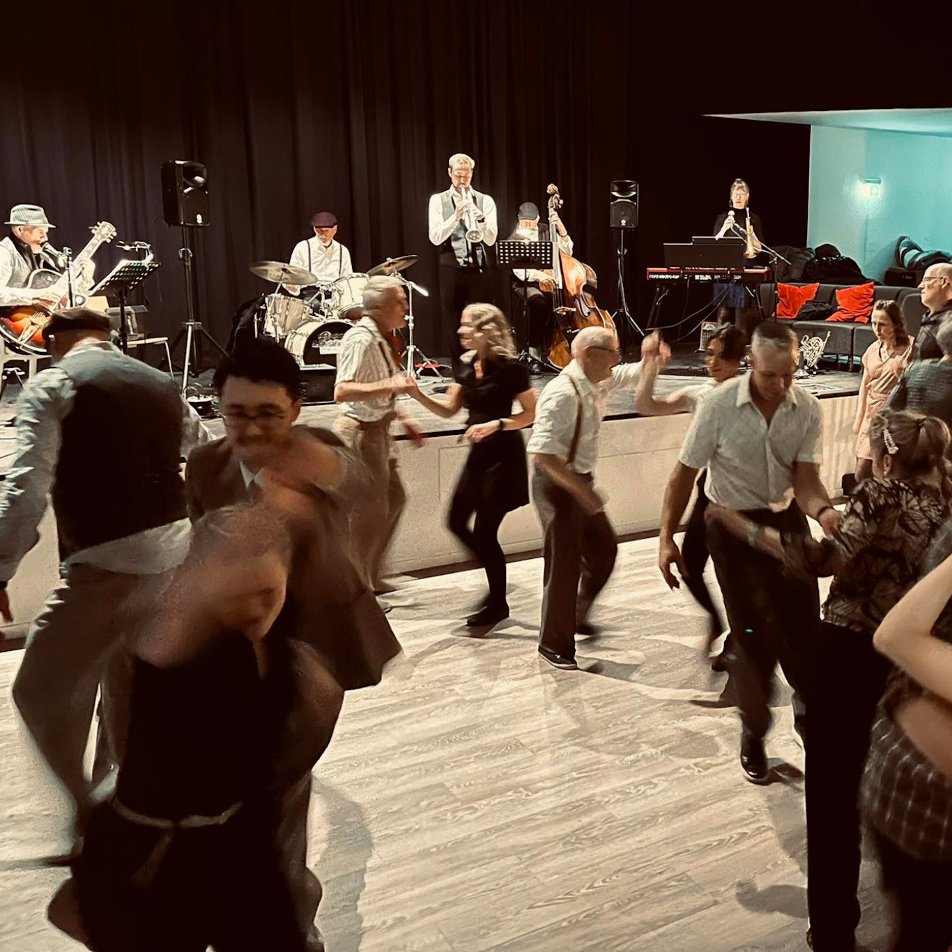 Intensivkurs i Lindy Hop för nybörjare
